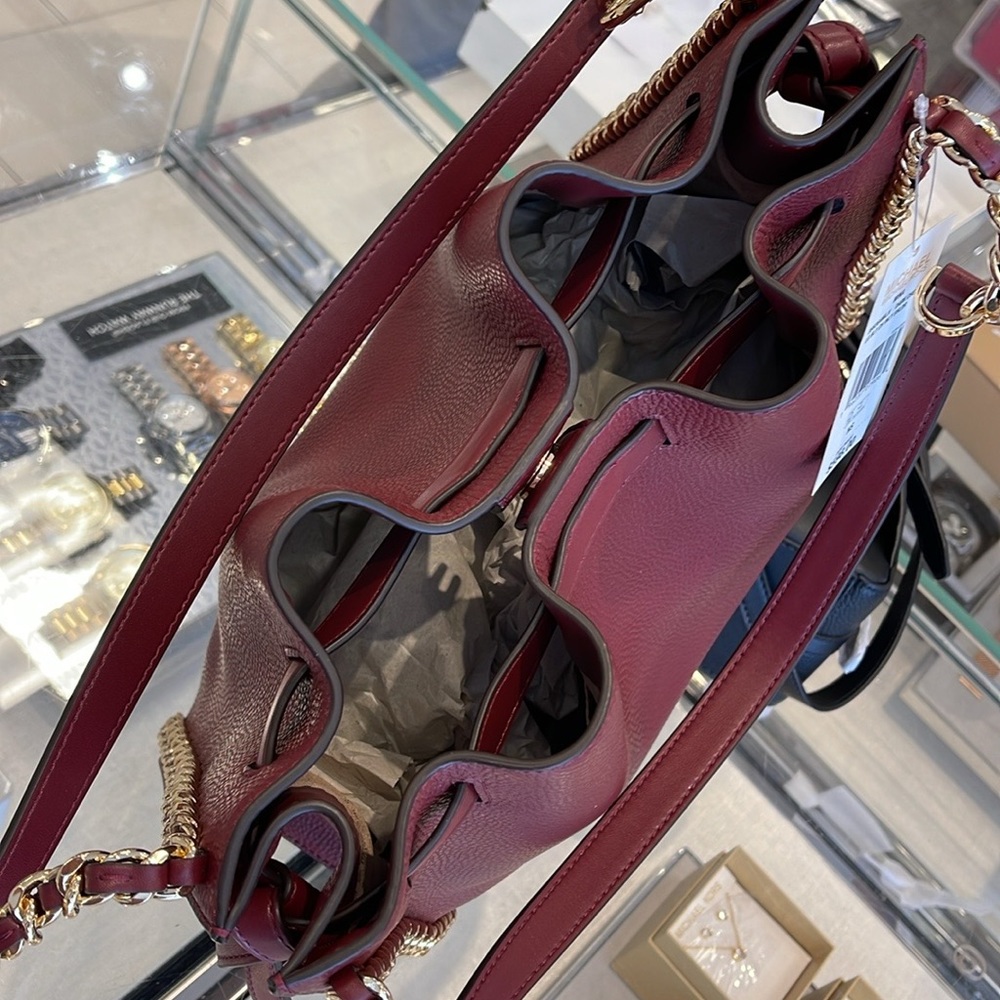 MICHAEL KORS
Mina Large Chain Shoulder Tote Bag
Dark Cherry 
NWT - Picture 3 of 16